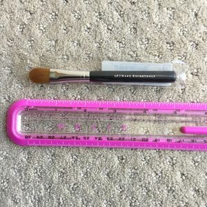 Bare Escentuals Makeup - Bare Escentuals maximum coverage concealer brush Bare Escentuals Makeup - Bare Escentuals maximum coverage concealer brush